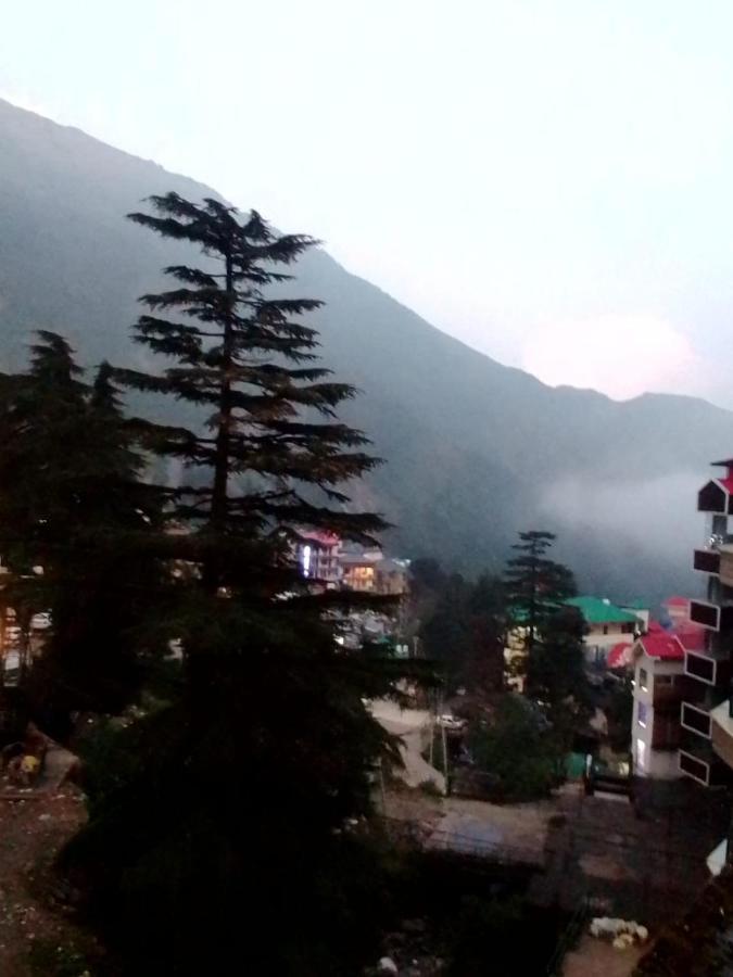 Moonlight Ridge Lägenhet McLeod Ganj Exteriör bild