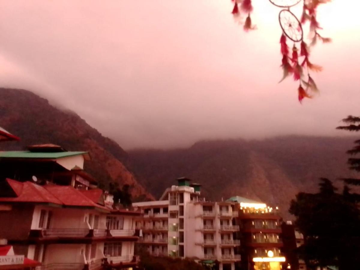 Moonlight Ridge Lägenhet McLeod Ganj Exteriör bild