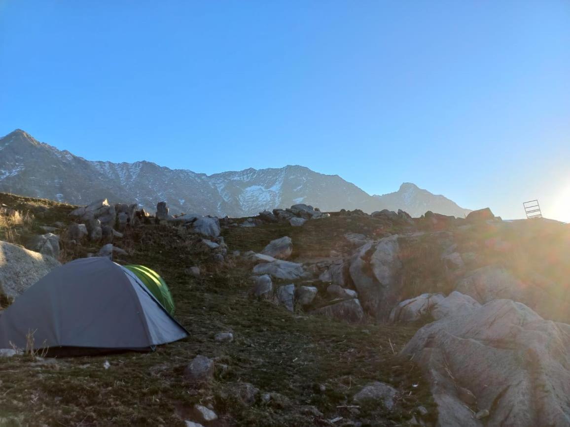 Moonlight Ridge Lägenhet McLeod Ganj Exteriör bild